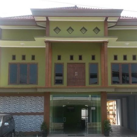Hotel Dubai Sumenep Εξωτερικό φωτογραφία