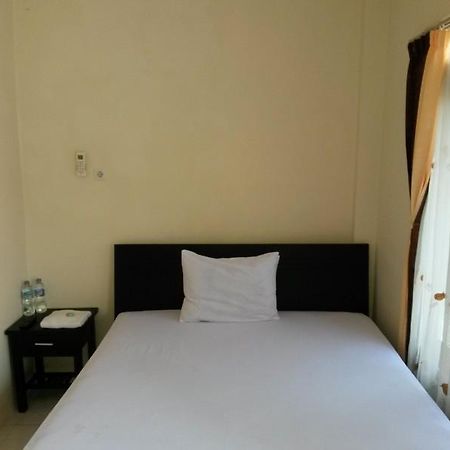Hotel Dubai Sumenep Εξωτερικό φωτογραφία